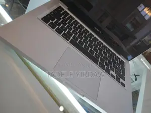 New Laptop Apple MacBook Pro 2012 8GB Intel Core I5 SSD 256GB