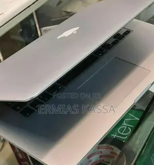 Laptop Apple MacBook Pro 2011 4GB Intel Core 2 Quad HDD 500GB