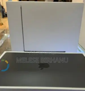 New Laptop Apple MacBook Air 2022 M2 8GB Apple M2 SSD 256GB