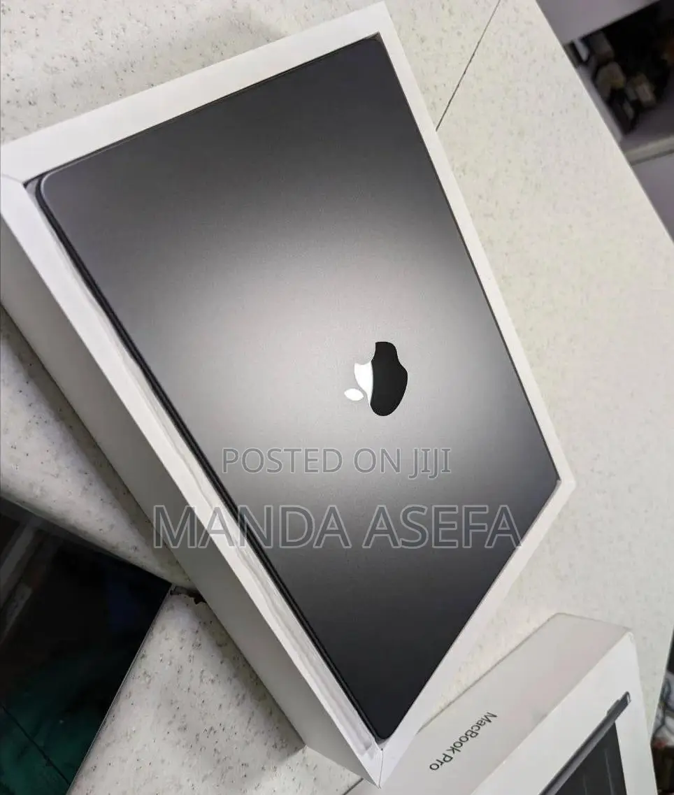 New Laptop Apple MacBook Pro 18GB Apple M3 SSD 1T