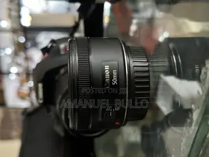 Photo - Canon 50mm Lens