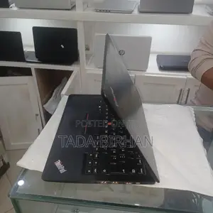 Laptop Lenovo ThinkPad Yoga 370 8GB Intel Core I3 SSD 256GB