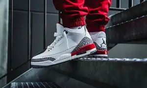 Photo - High Master Quality Luxurious Air Jordan 3 Sneakers High
