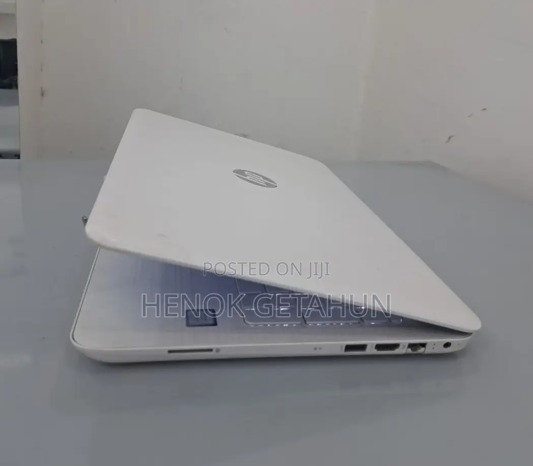 New Laptop HP Pavilion 15 8GB Intel Core I5 HDD 1T