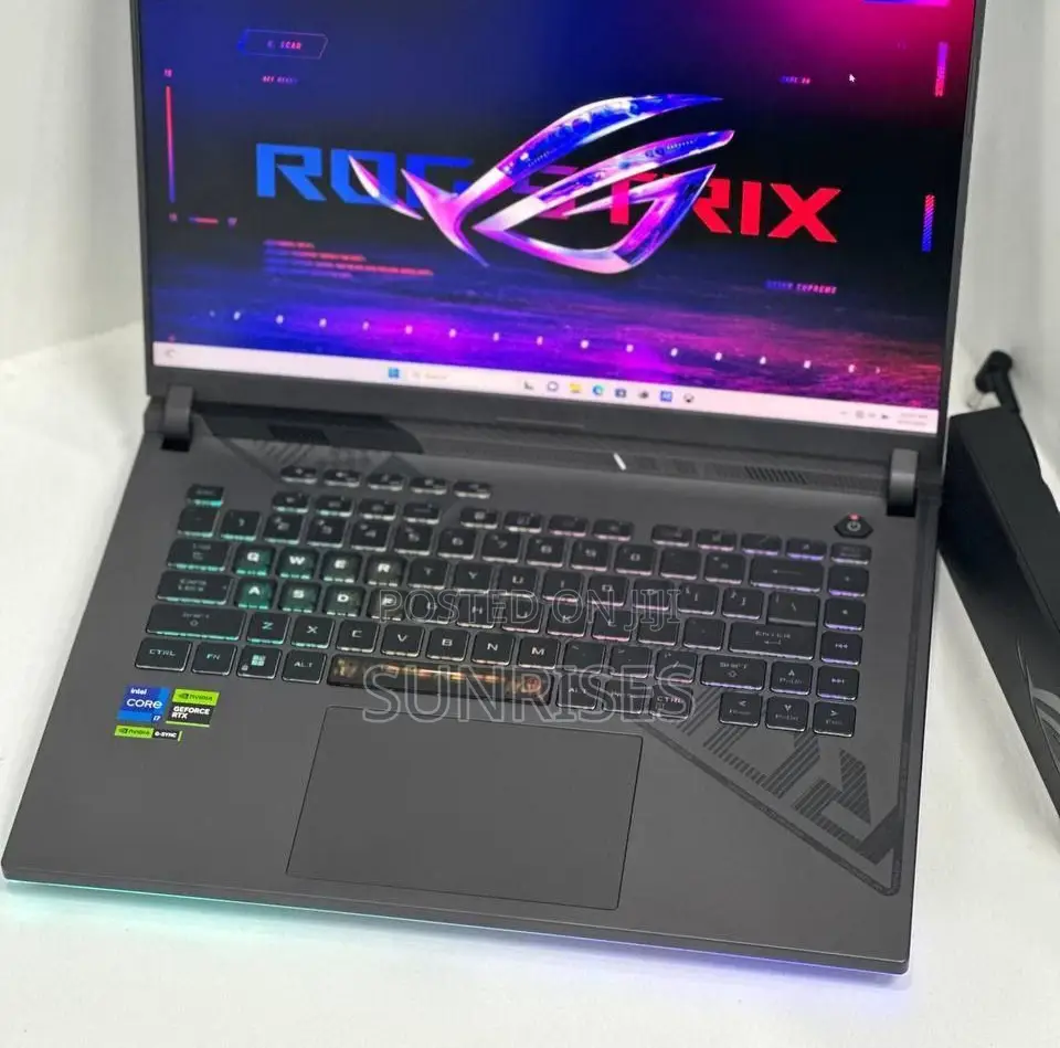 New Laptop Asus ROG Strix G15 16GB Intel Core I7 SSD 1T