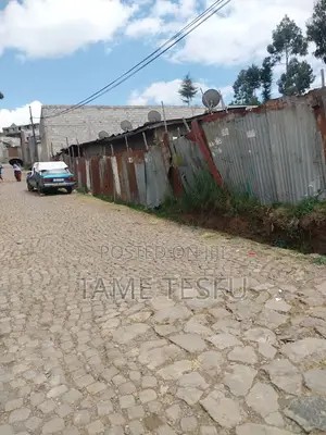 2bdrm House in Yeka for sale