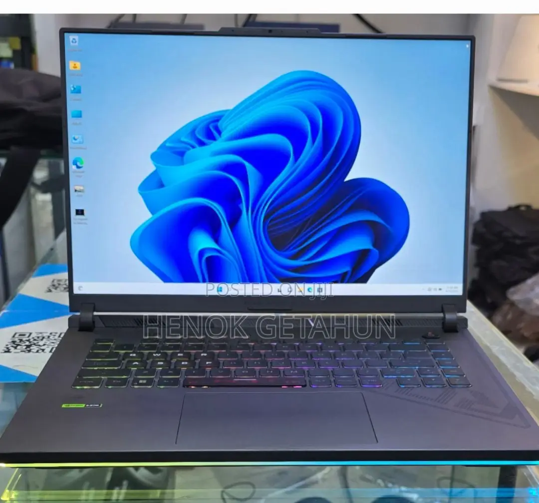 New Laptop MSI Katana 15 16GB Intel Core I7 SSD 512GB