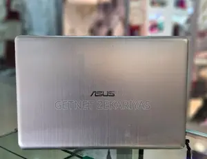 New Laptop Asus VivoBook 15 X505BA 8GB Intel Core I7 HDD 1T