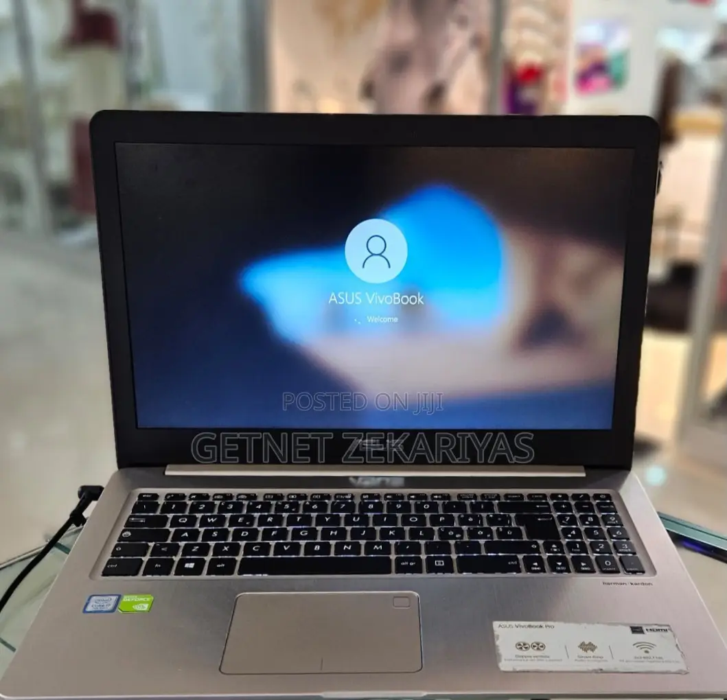 New Laptop Asus VivoBook 15 X505BA 8GB Intel Core I7 HDD 1T