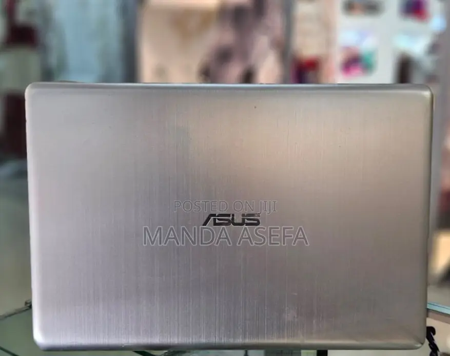 New Laptop Asus VivoBook 15 X505BA 8GB Intel Core I7 HDD 1T