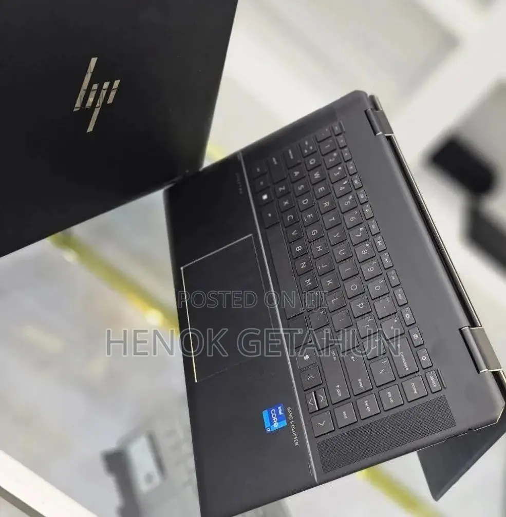 New Laptop HP Spectre 16GB Intel Core i7 SSD 512GB