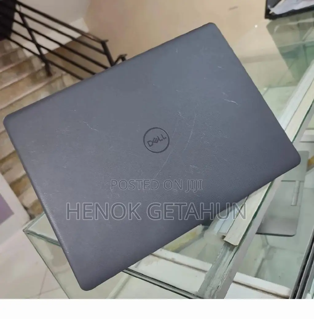 New Laptop Dell Vostro 1014 8GB Intel Core i5 SSD 256GB