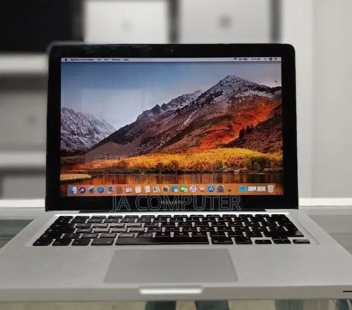 New Laptop Apple MacBook Pro 4GB Intel Core 2 Duo HDD 320GB