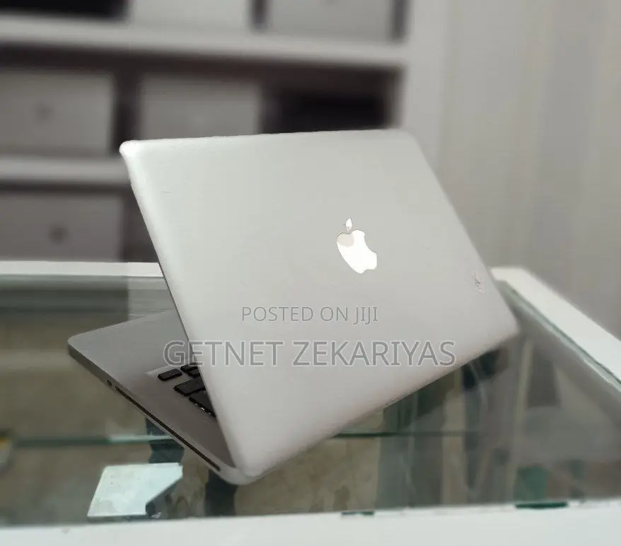 New Laptop Apple MacBook 2010 4GB Intel Core 2 Duo HDD 320GB