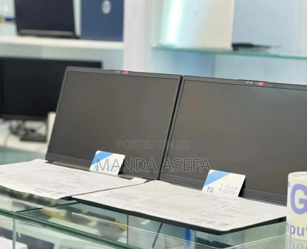 New Laptop Lenovo 8GB AMD Ryzen 3 SSD 256GB