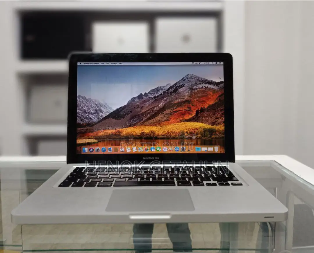 New Laptop Apple MacBook Pro 2010 4GB Intel Core I3 HDD 320GB