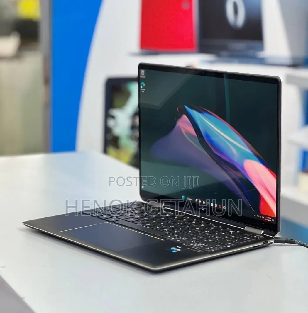 New Laptop HP Spectre 16GB Intel Core I7 SSD 1T