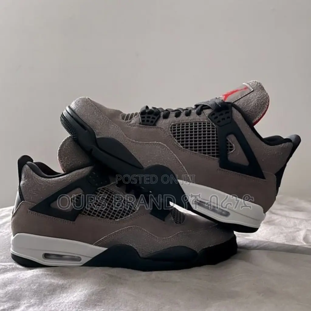 High Master Quality Luxurious Air Jordan 4 Retro Sneakers Sh