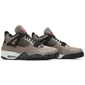 Photo - High Master Quality Luxurious Air Jordan 4 Retro Sneakers Sh