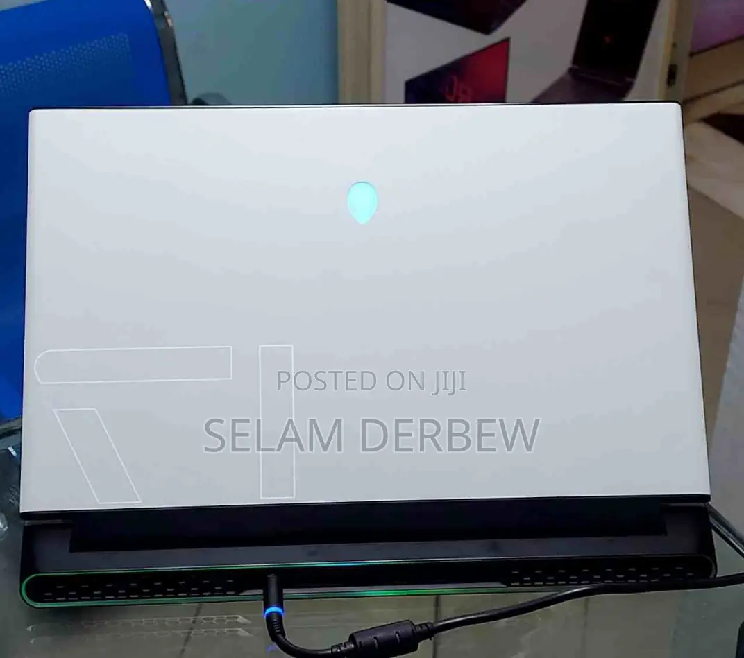 New Laptop Dell Alienware 17 16GB Intel Core I7 SSD 512GB