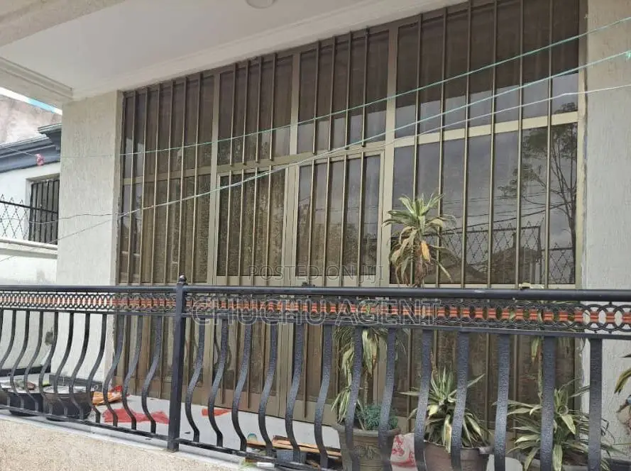 3bdrm House in Bole for sale