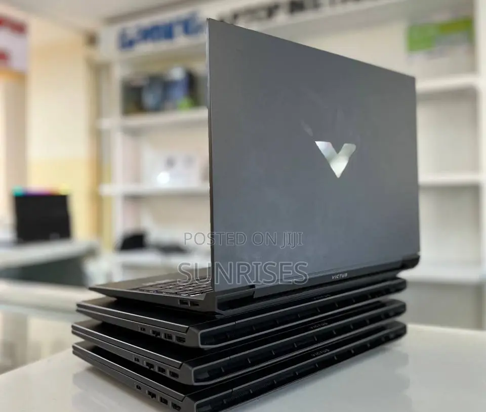 New Laptop HP Victus 16 16GB AMD Ryzen 5 SSD 512GB