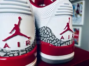 Photo - High Master Quality Luxurious Air Jordan 3 Sneakers High
