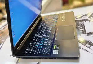 New Laptop Acer Predator Helios 300 16GB Intel Core I7 SSD 512GB