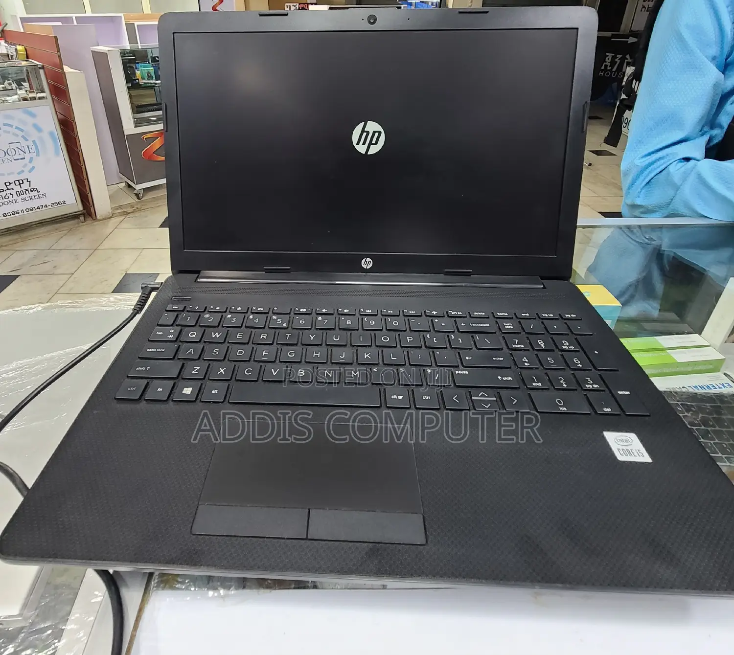 Laptop HP 15-Da2933nia 16GB Intel Core I5 HDD+SSD 1T