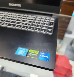 New Laptop Gigabyte AORUS 17X 16GB Intel Core I7 SSD 512GB