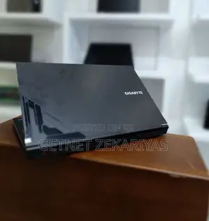 New Laptop Gigabyte AERO 15 16GB Intel Core I7 SSD 512GB