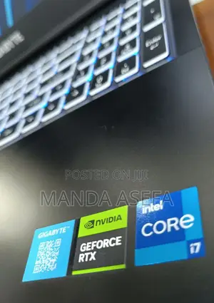 New Laptop Gigabyte 16GB Intel Core I7 SSD 512GB