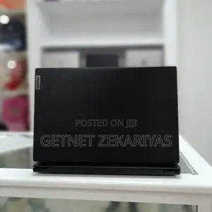 New Laptop Lenovo V15 8GB AMD Ryzen 3 SSD 256GB