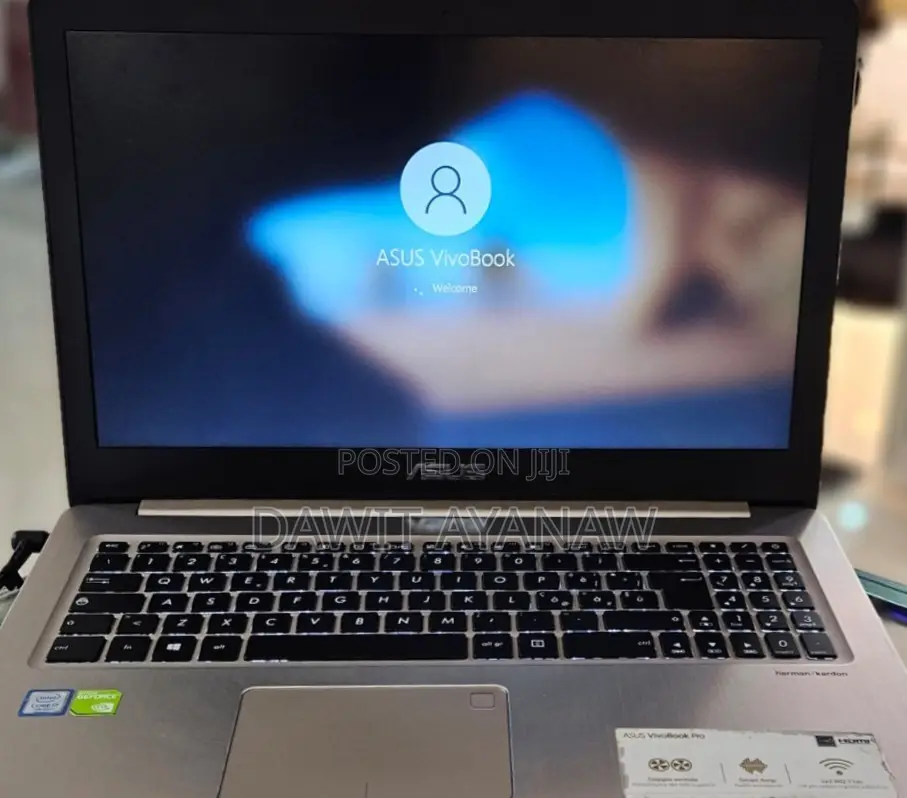 New Laptop Asus VivoBook 15 X505BA 8GB Intel Core I7 SSD 1T