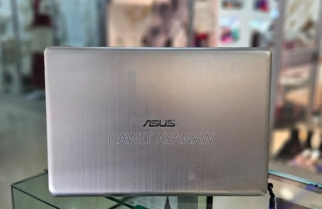 New Laptop Asus VivoBook 15 X505BA 8GB Intel Core I7 SSD 1T