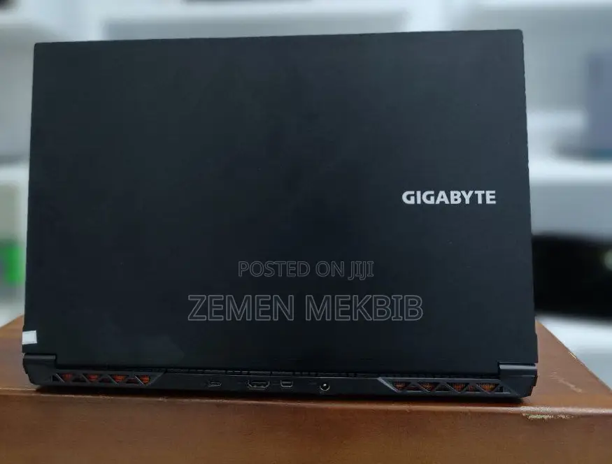 New Laptop 16GB Intel Core I7 SSD 512GB