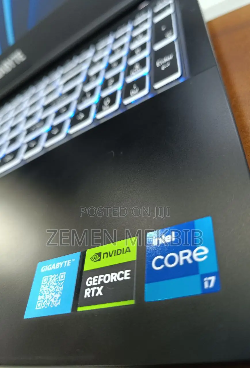 New Laptop 16GB Intel Core I7 SSD 512GB