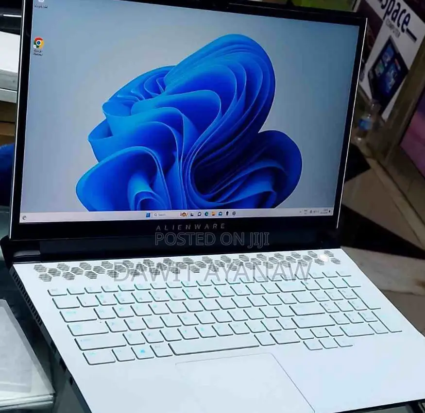 New Laptop Dell Alienware 15 16GB Intel Core I7 SSD 1T