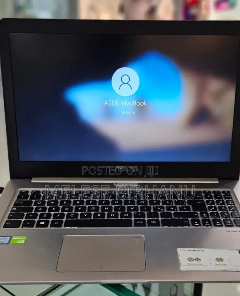 New Laptop Asus 8GB Intel Core I7 SSD 1T