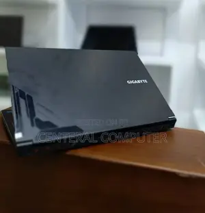 New Laptop Gigabyte AORUS 15P 16GB Intel Core I7 SSD 512GB