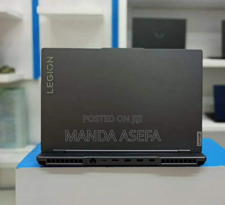 New Laptop Lenovo Legion 5 16GB AMD Ryzen 7 SSD 512GB