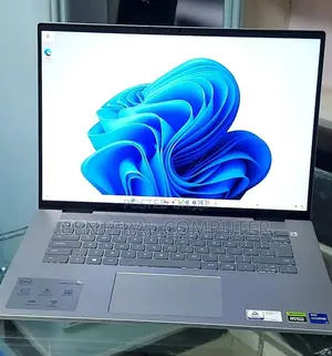 Photo - New Laptop Dell Inspiron 13 7348 16GB Intel Core I7 SSD 512GB