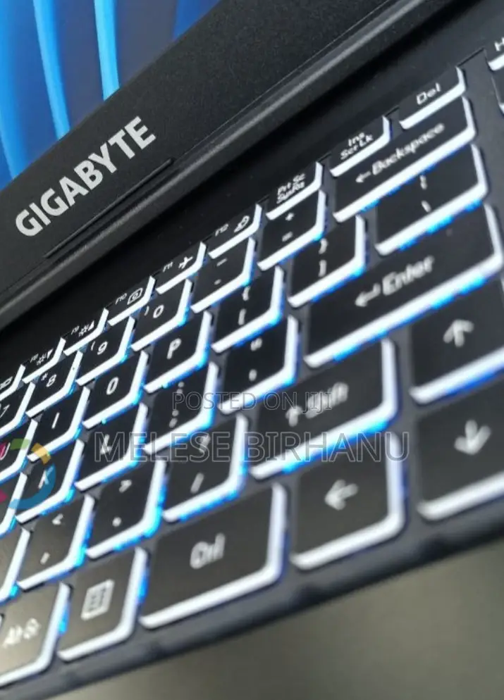 New Laptop Gigabyte AERO 15 16GB Intel Core I7 SSD 512GB