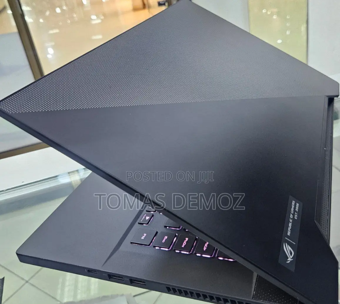 New Laptop Asus ROG Zephyrus G15 16GB Intel Core I7 SSD 1T