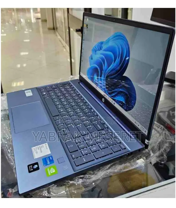 New Laptop HP Pavilion 15 16GB Intel Core I7 SSD 512GB