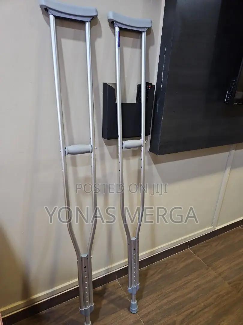 ቁመቱ ከፍ_ዝቅ ሚል ክራንች¶ክራንች¶ክራንች`°ክራንች|\Crutches ^Crutches °~ክራንች