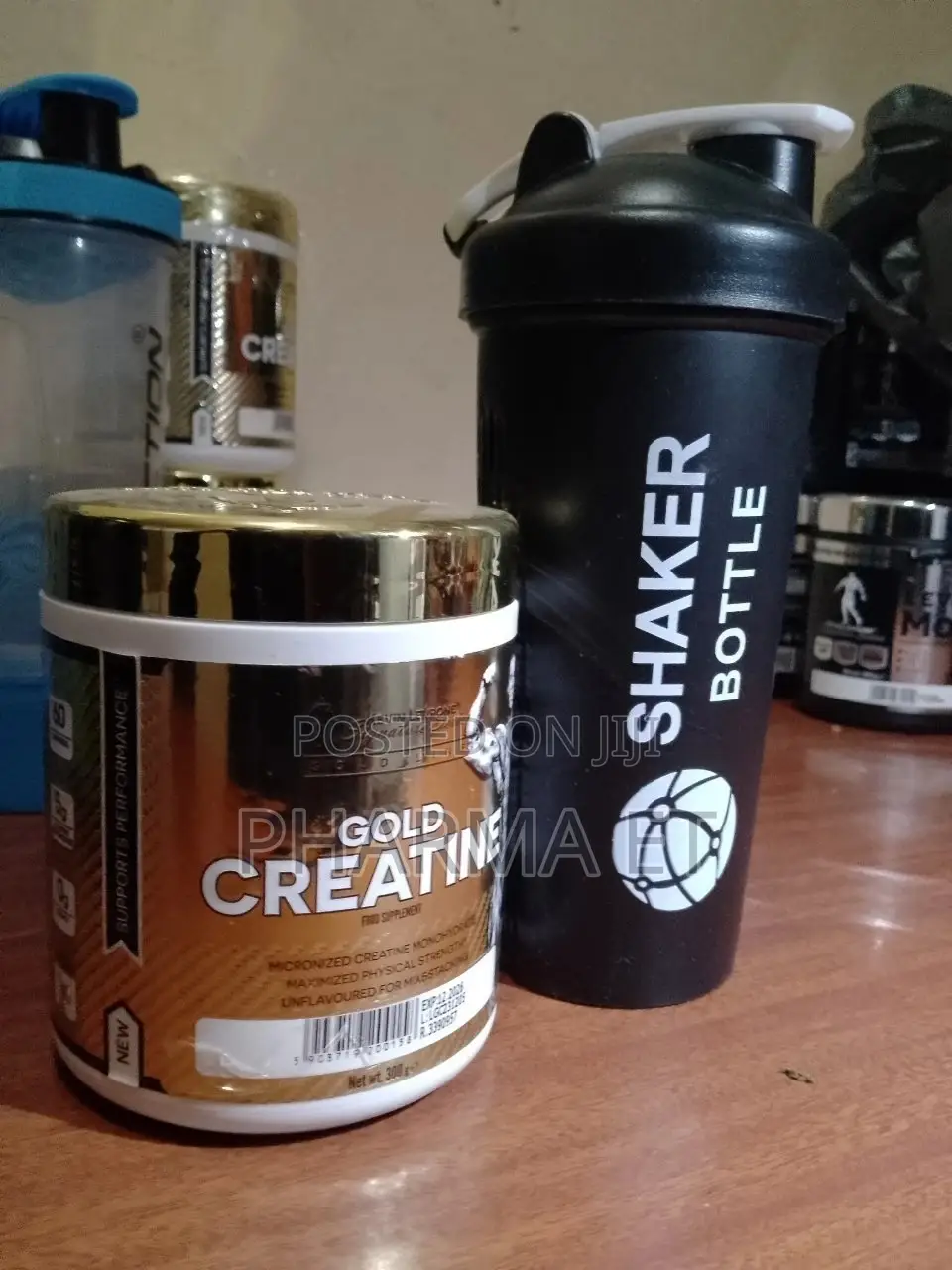 Gold Creatine Monohydrate With SHAKERS