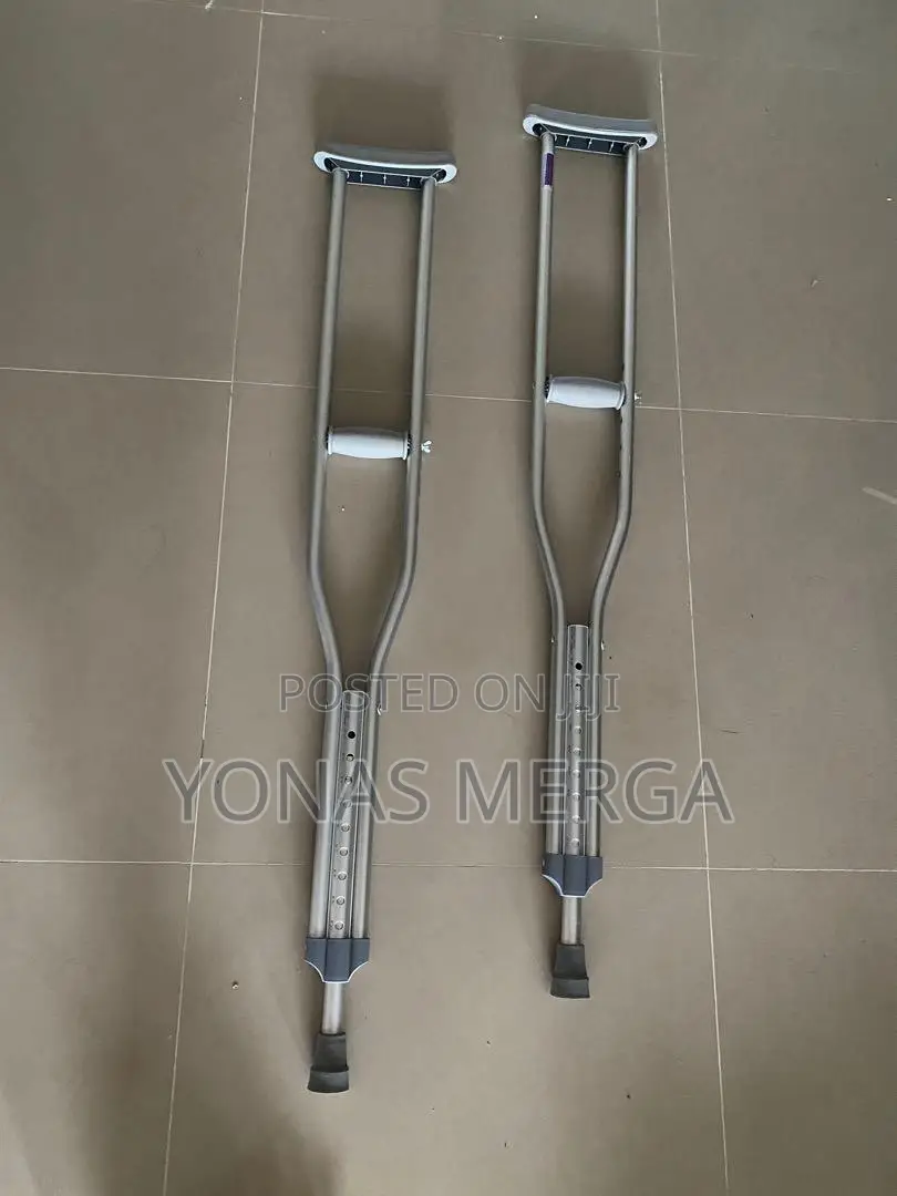 Cranch |ክራንች \Crutches ×^Cranch<Armpit ክራንች¿ለስብራት%ክራንች¶ክራንች