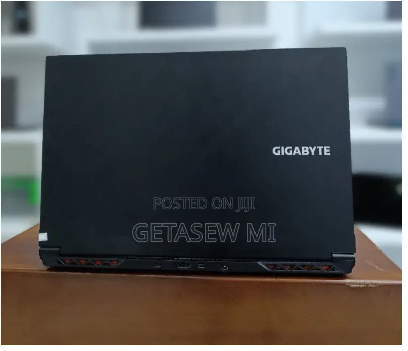 New Laptop 16GB Intel Core I7 SSD 512GB