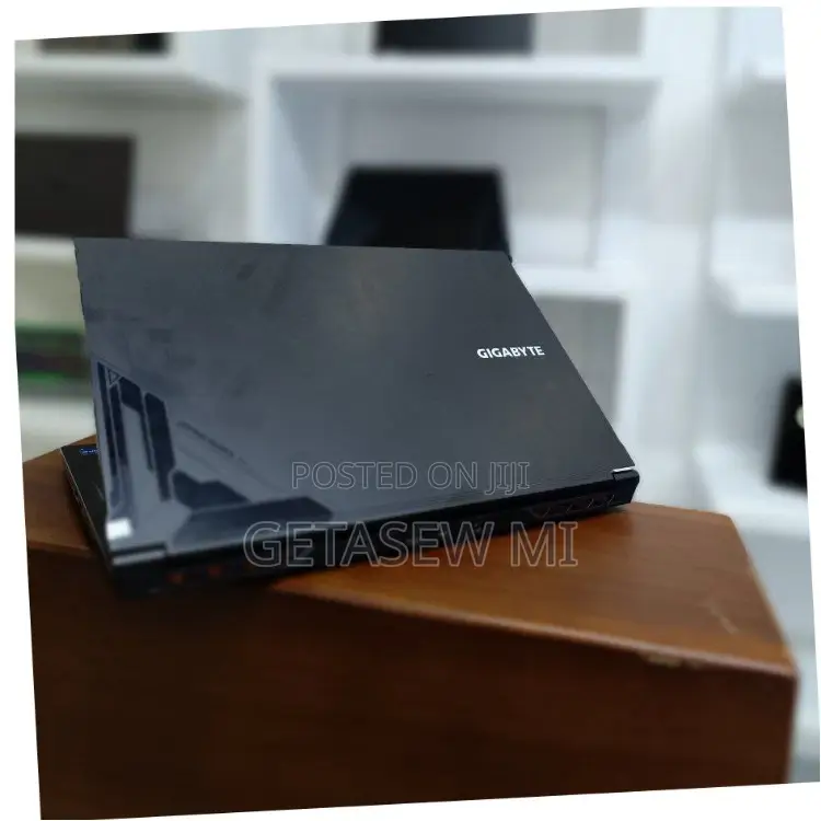 New Laptop 16GB Intel Core I7 SSD 512GB